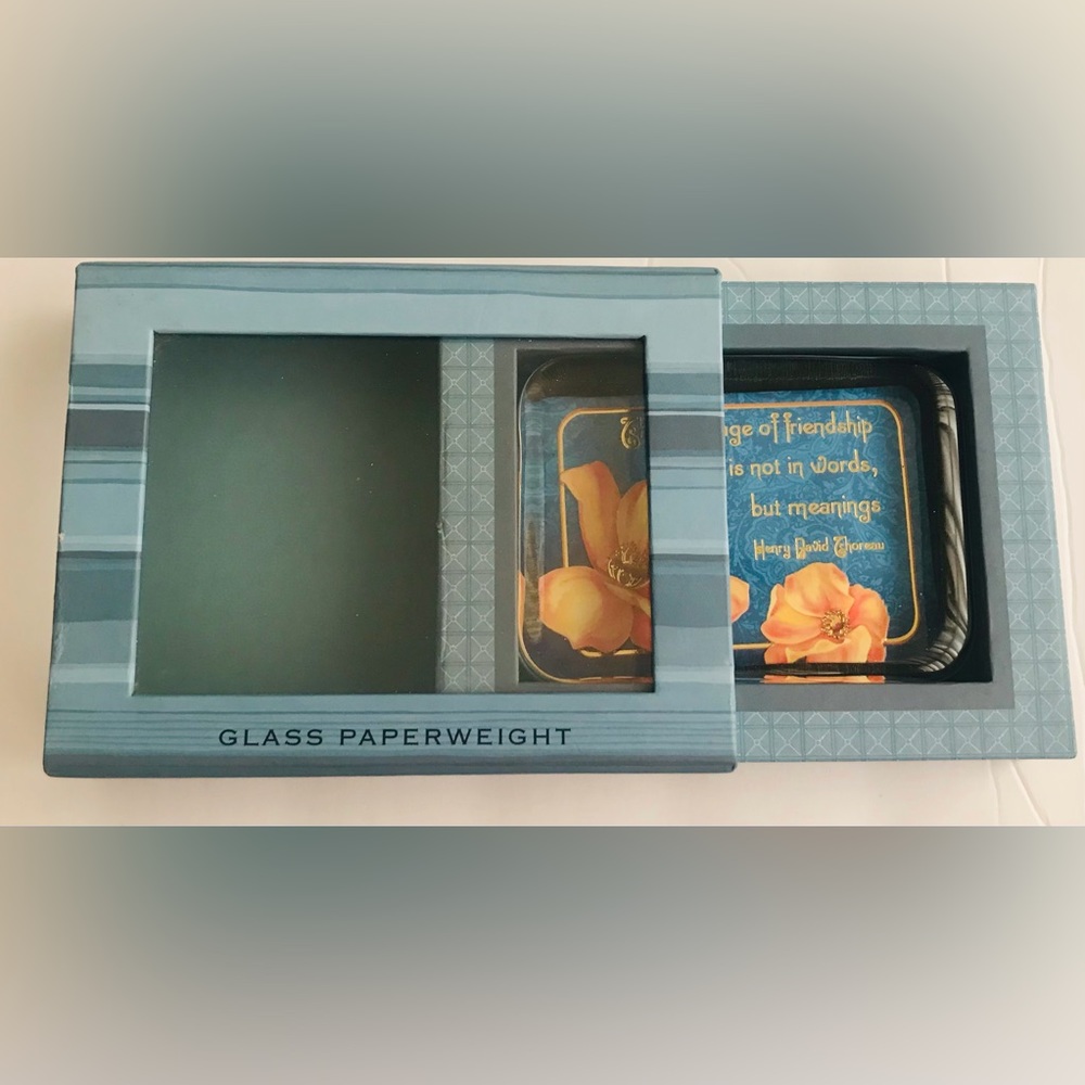 New Punch Studio Glass Paperweight Gold Foil Lettering Henry David Thoreau Quote - Picture 8 of 16